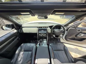 Land Rover Discovery 2019 White