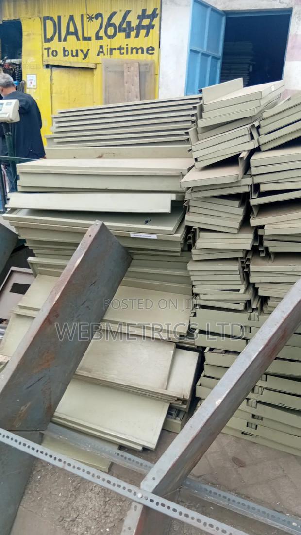 Book Shelves Metallic - thumbnail 2