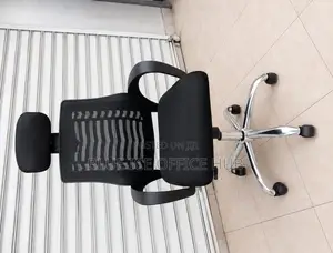 Comfortable Mesh Office Chair With Armrests / Headrest