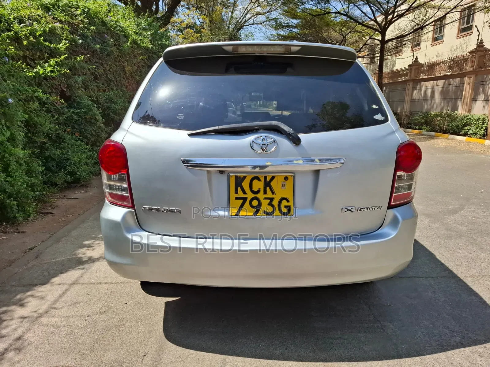 Toyota Corolla Fielder 2009 Silver