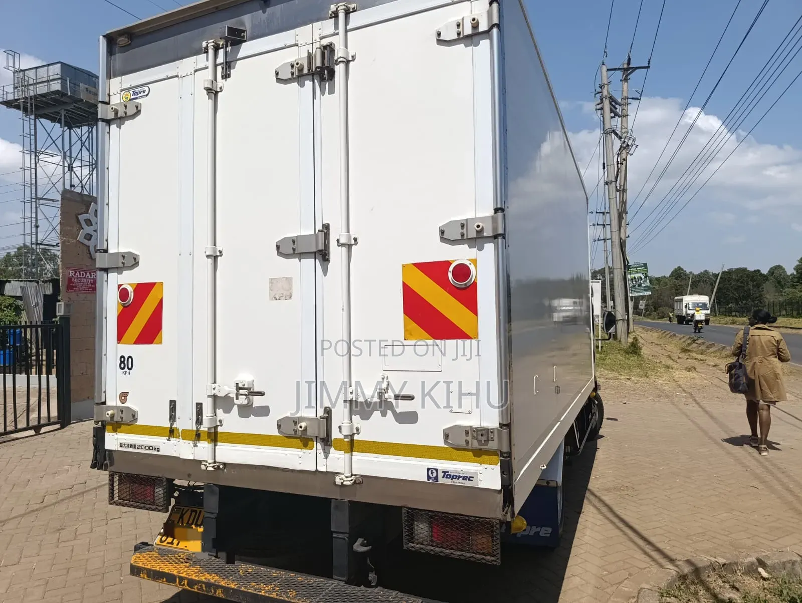 Isuzu Elfu(With Fridge Body)