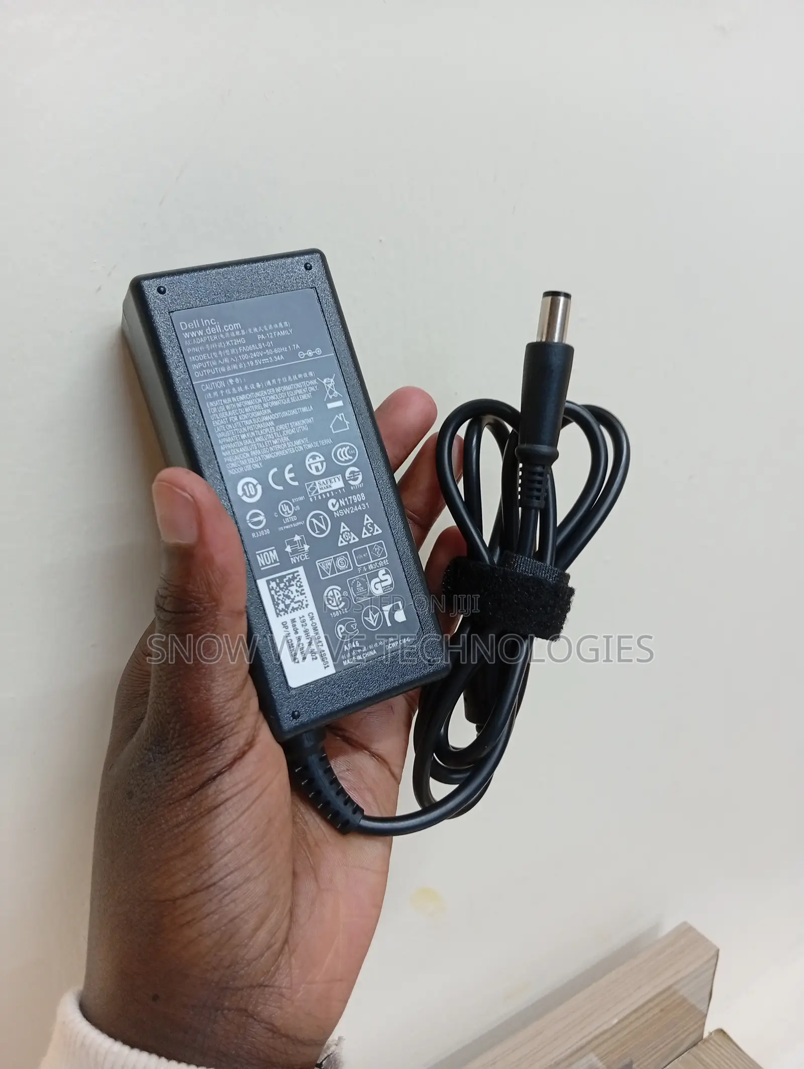 High Quality Dell Big Pin 65w Adapter