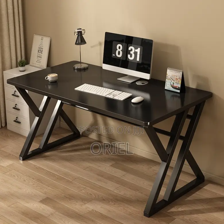 Office Desk : Black Office Computer Table