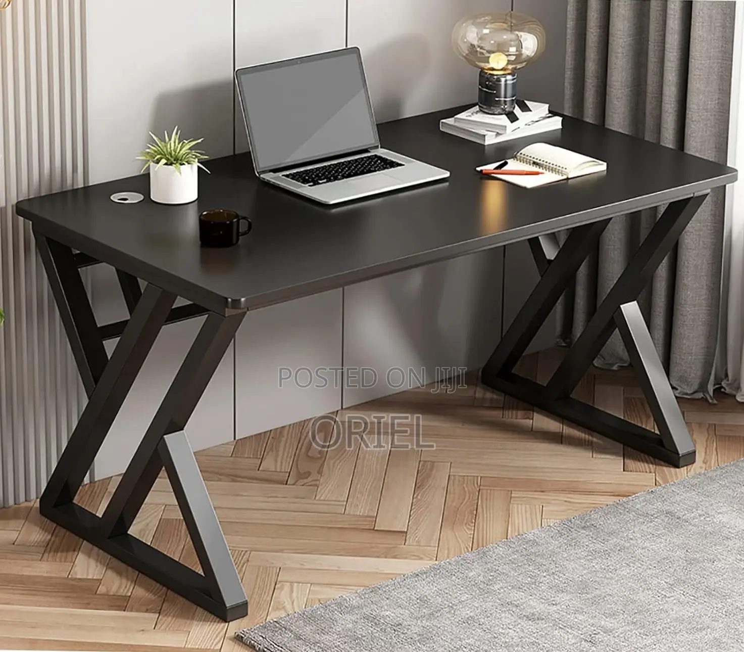 Office Desk : Black Office Computer Table