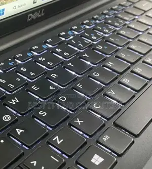 Laptop Dell Latitude 7390 8GB Intel Core i7 SSD 256GB