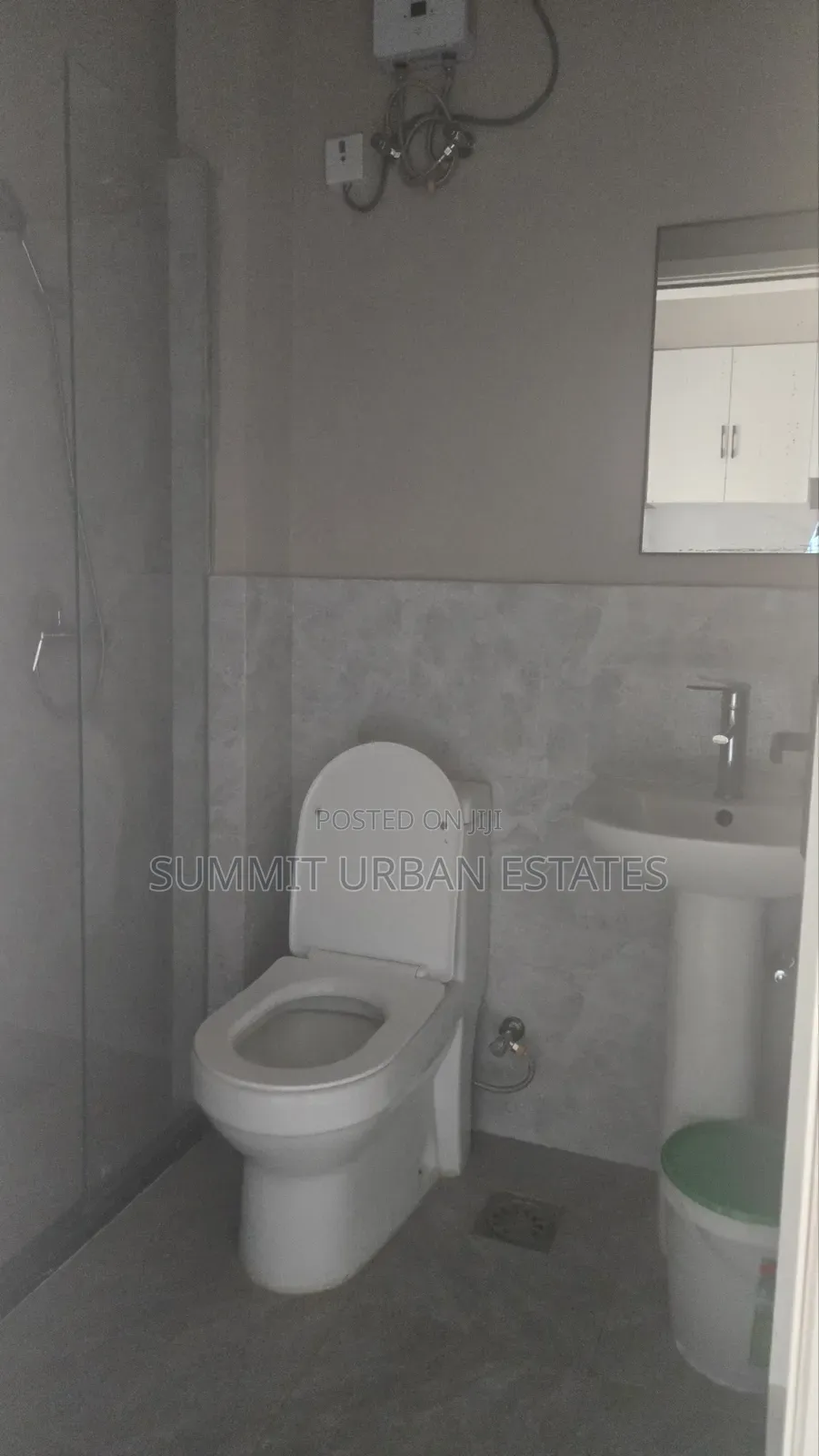 1bdrm Bedsitter in Ngando for rent