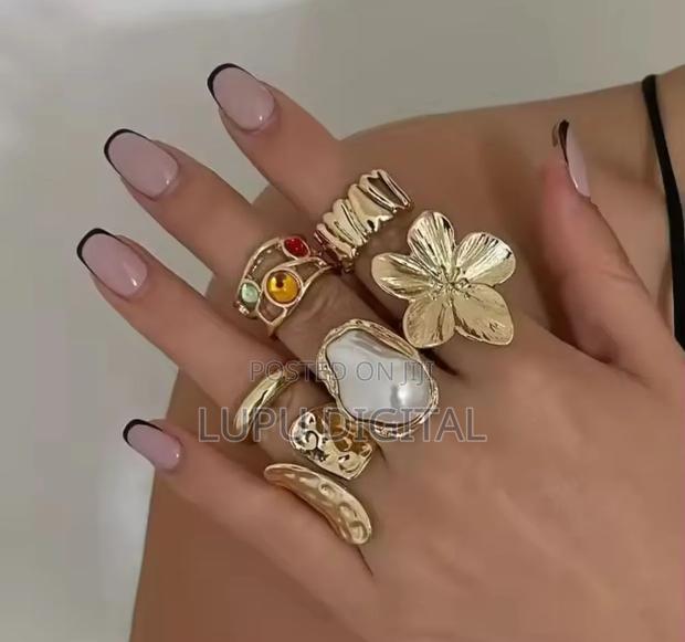 Chunky/Statement Set Rings - thumbnail 3