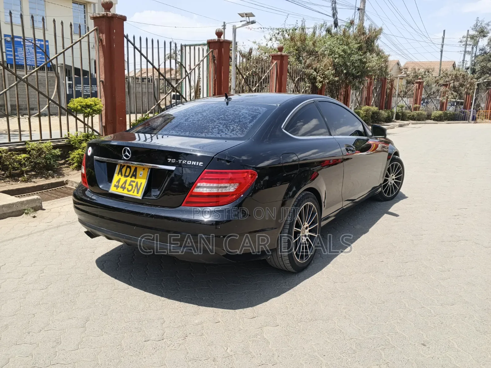 Mercedes-Benz C200 2013 Black