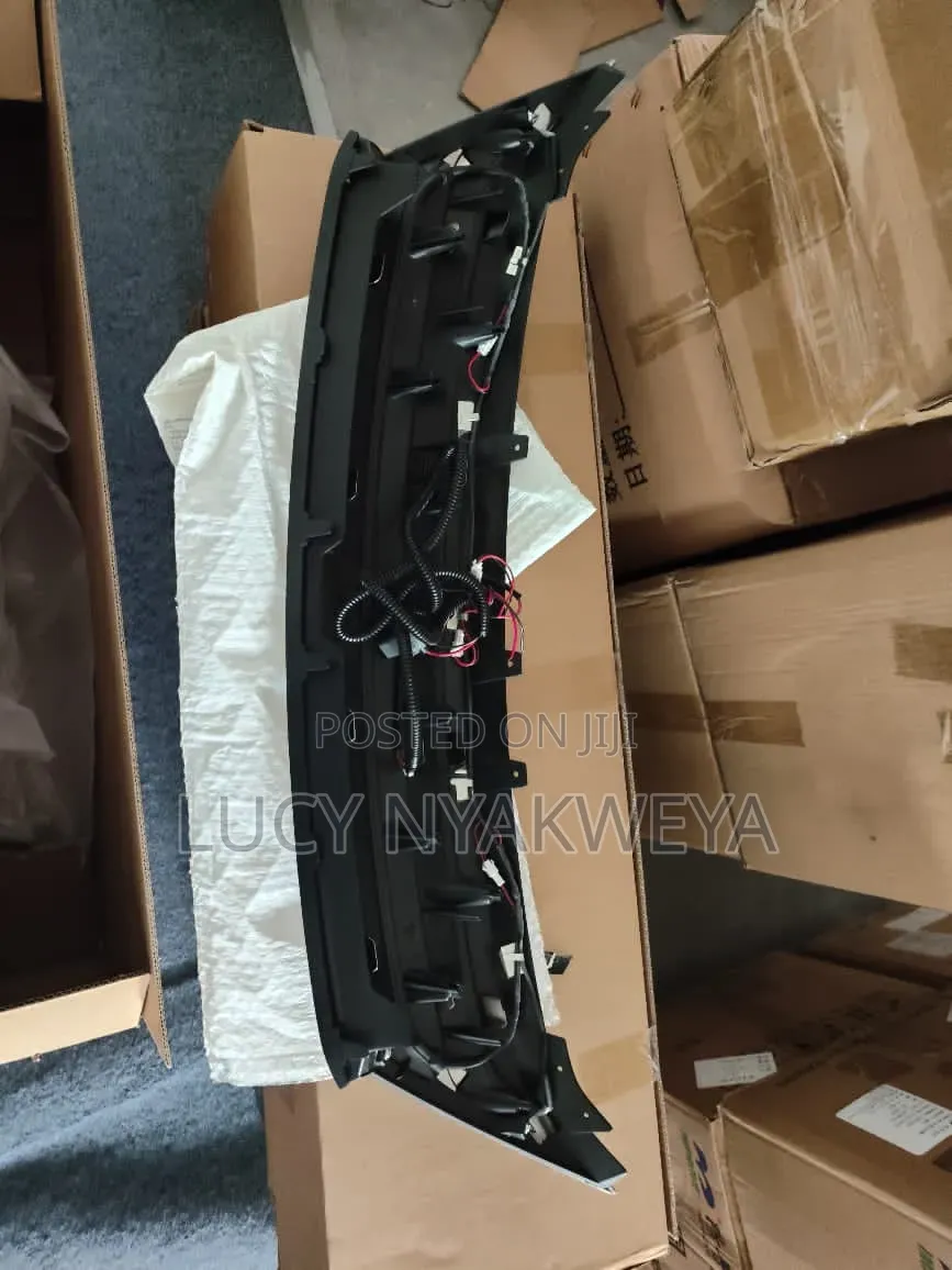 Harrier Aftermarket Grill