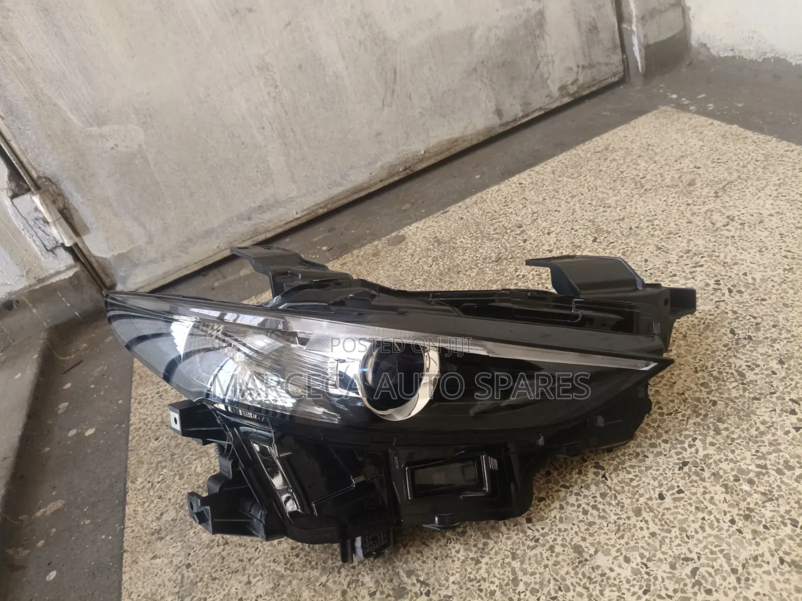 Headlight Mazda 3 With Engrave 1F, Computer A