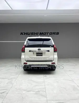 Toyota Land Cruiser Prado 2019 White