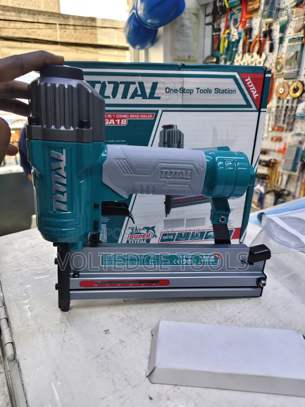 TOTAL 2-in-1 Combo Pneumatic Brad Nailer Stapler