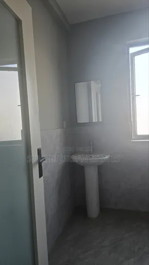 1bdrm Apartment in Ngando for rent