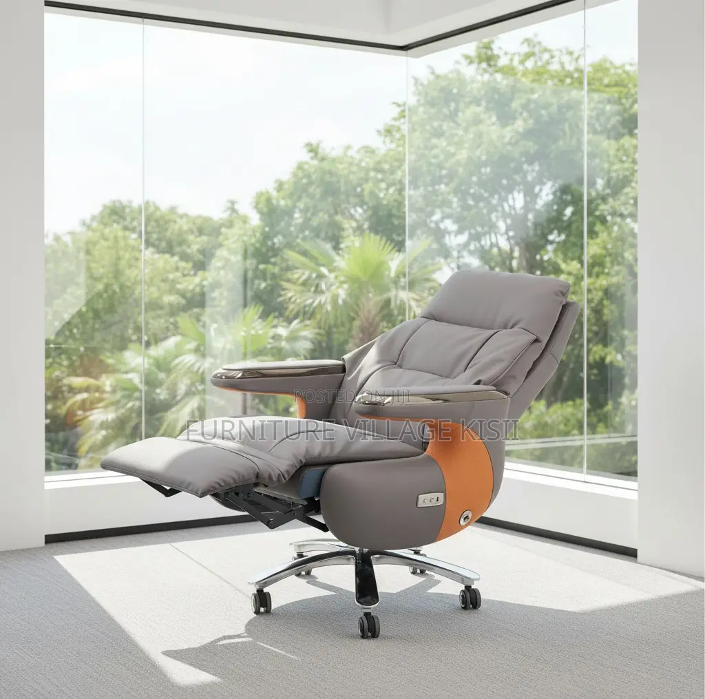 Office Chair: Excutive Leather Chair