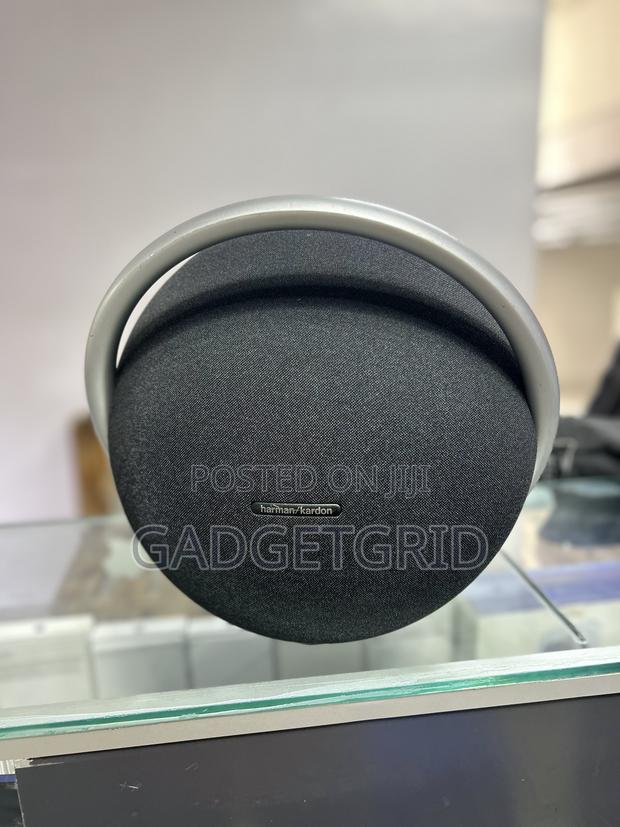 Harman Kardon Onyx Studio 8