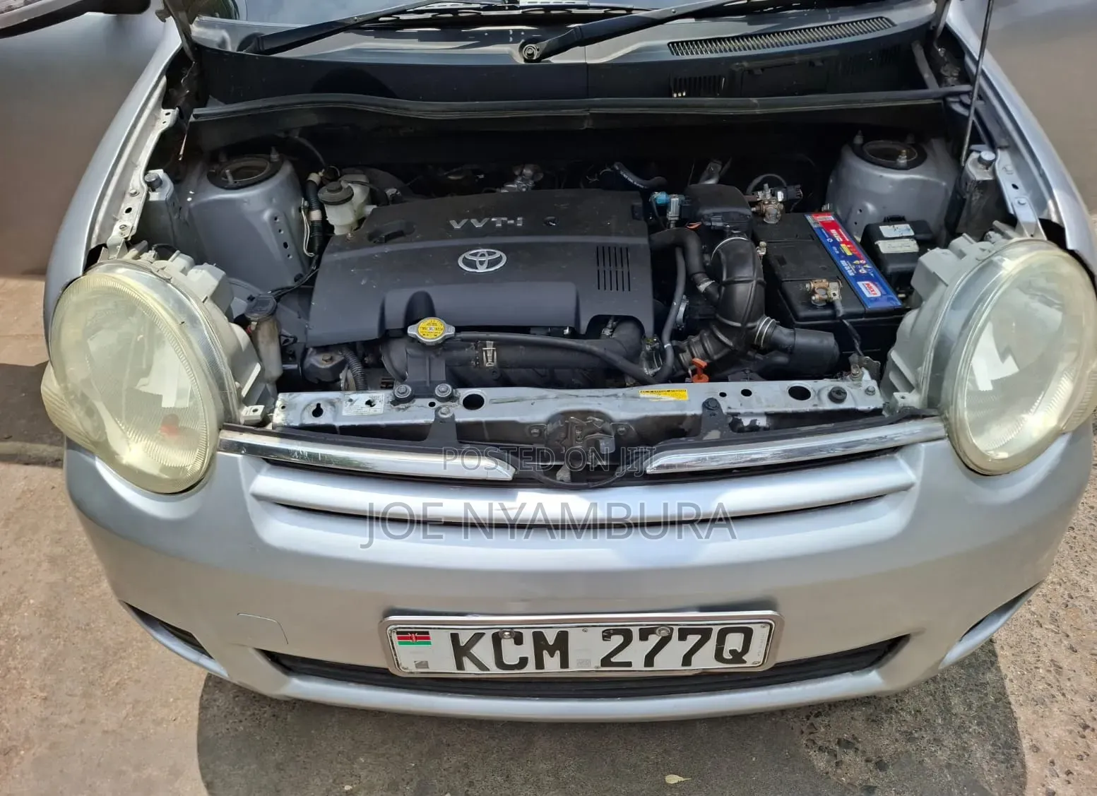 Toyota Sienta 2010 Silver