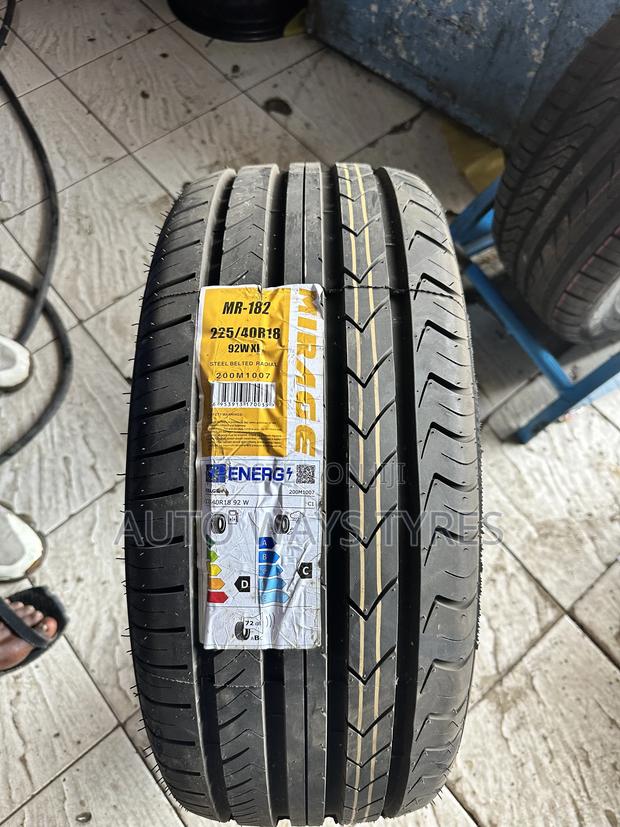 225/40r18 Mirage