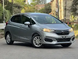Honda Fit 2019 Silver