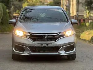 Honda Fit 2019 Silver