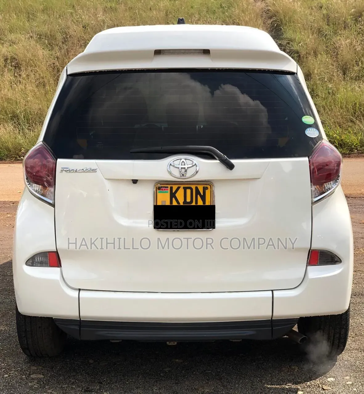 Toyota Ractis 2014 White