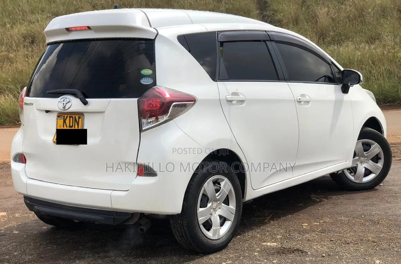Toyota Ractis 2014 White
