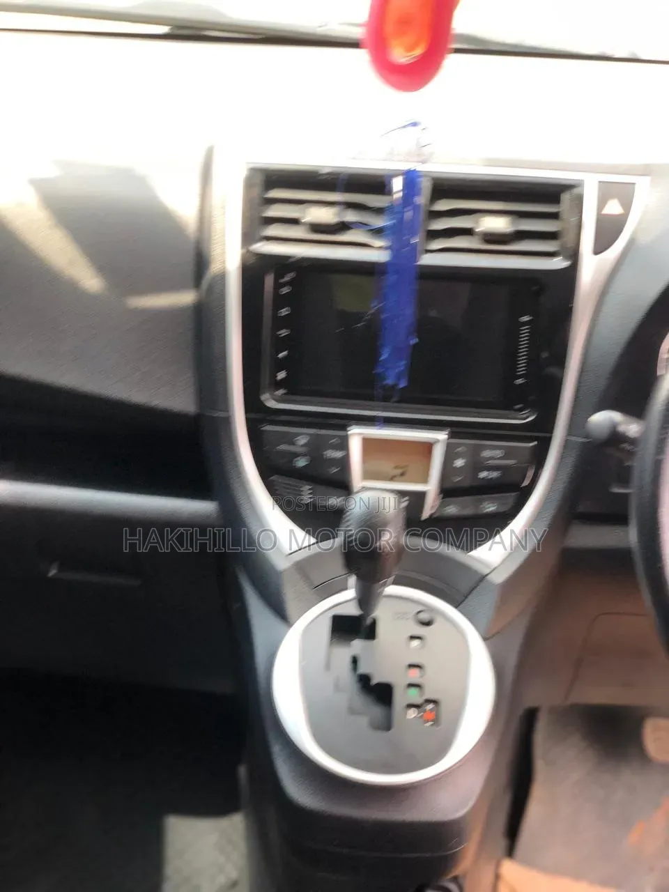 Toyota Ractis 2014 White