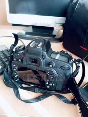 Nikon D610
