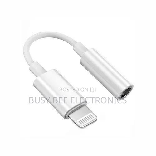 Lightning to 3.5mm Audio Earphones Jack Adapter