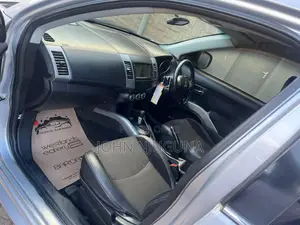 Mitsubishi Outlander 2013 Silver