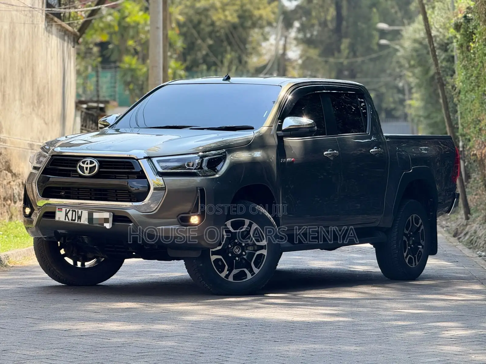 Toyota Hilux 2025 Gray
