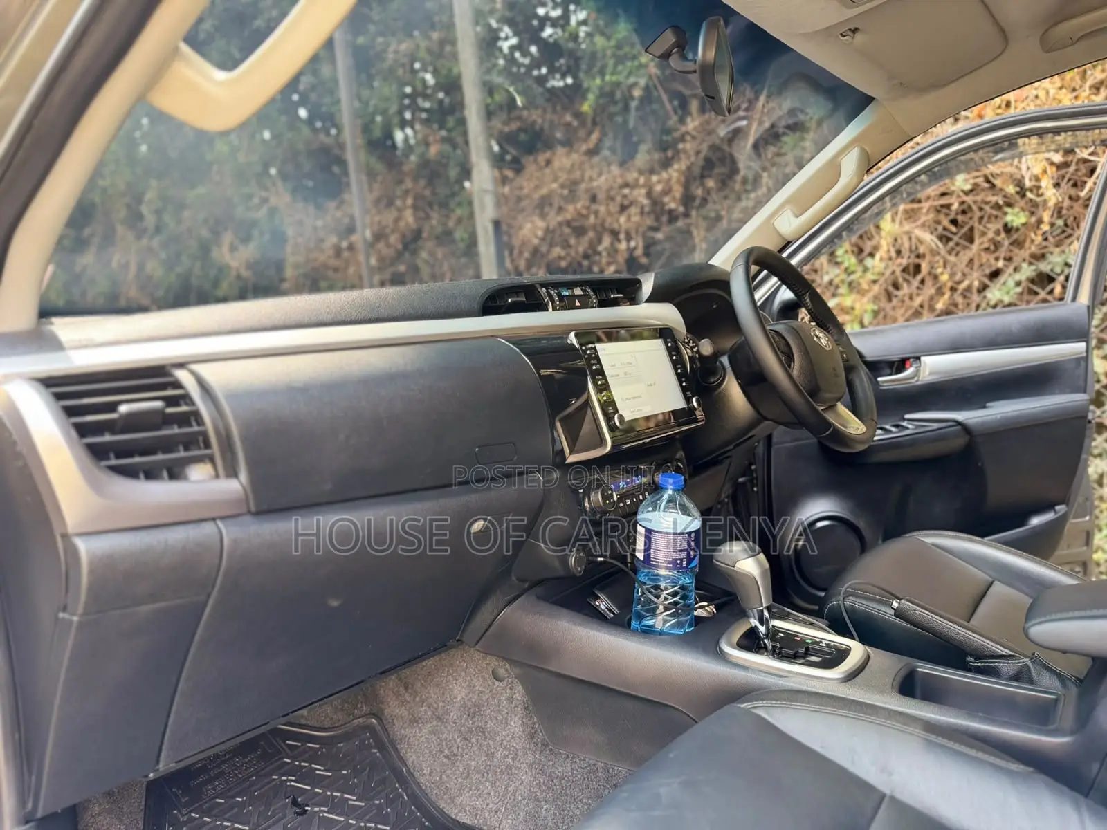Toyota Hilux 2025 Gray