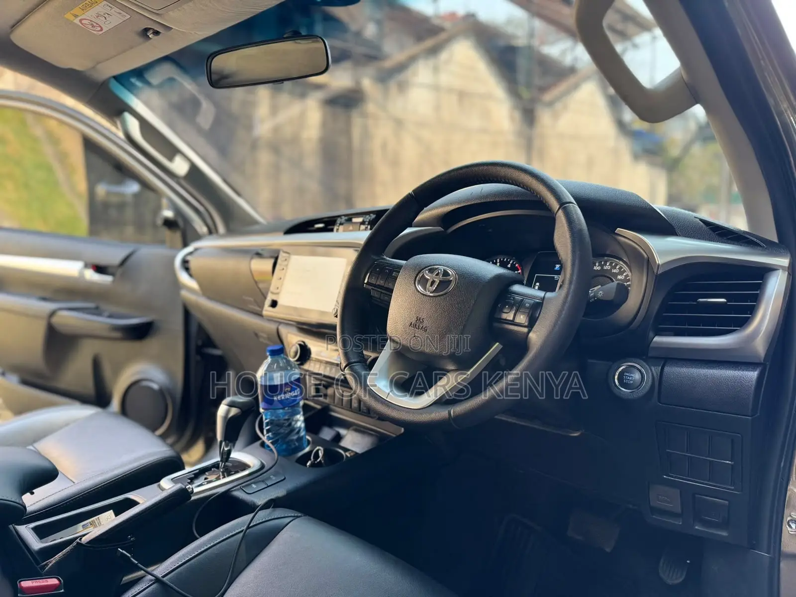 Toyota Hilux 2025 Gray