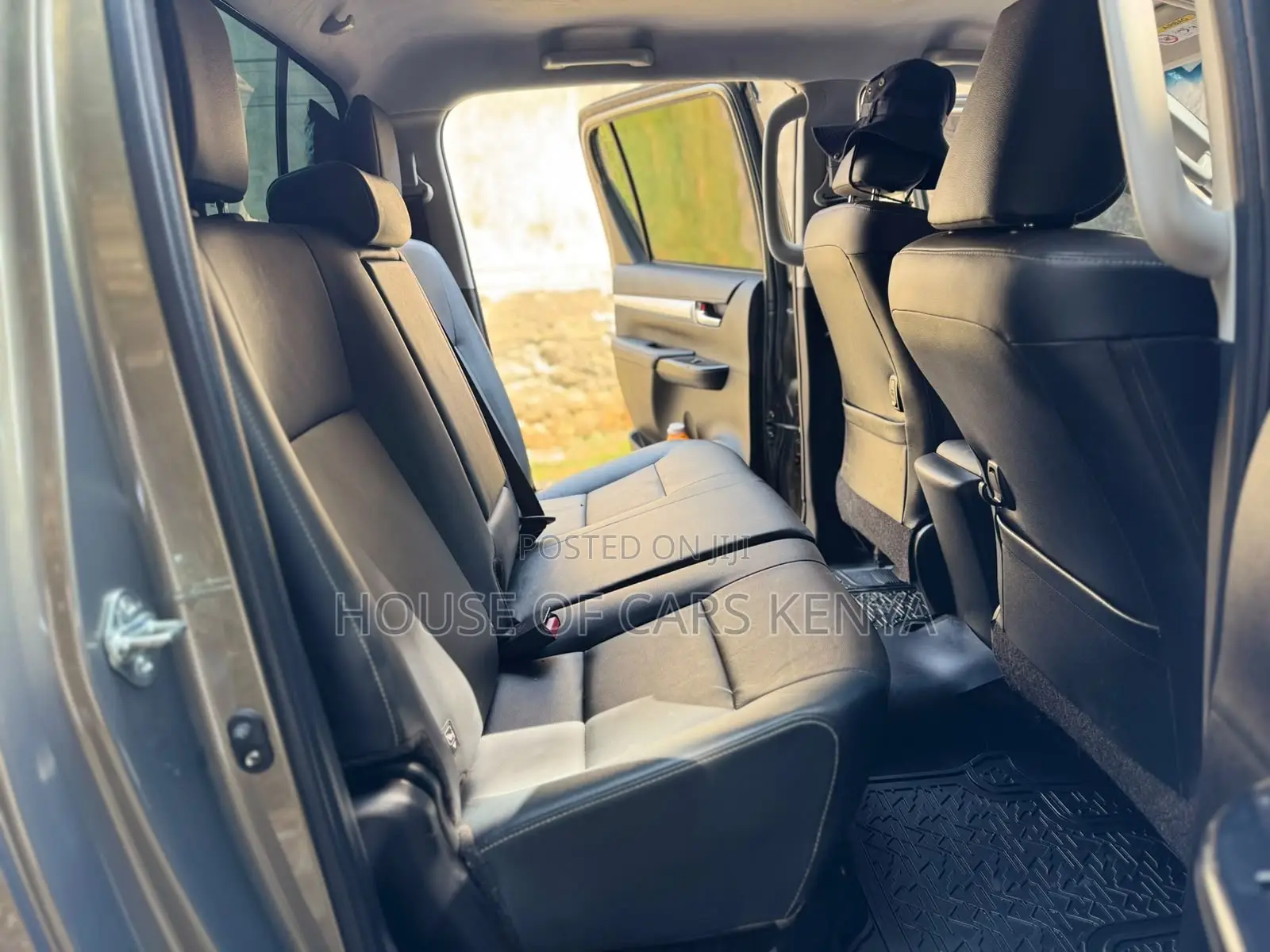 Toyota Hilux 2025 Gray