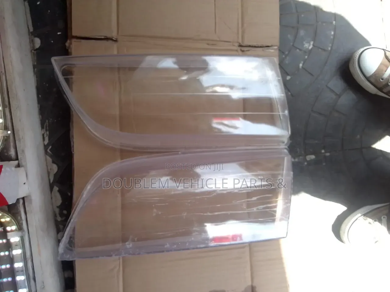 Headlens/Glass/Front Lens Corolla Ae100,Ae101,Ae102 Plastic Saloon/Dx
