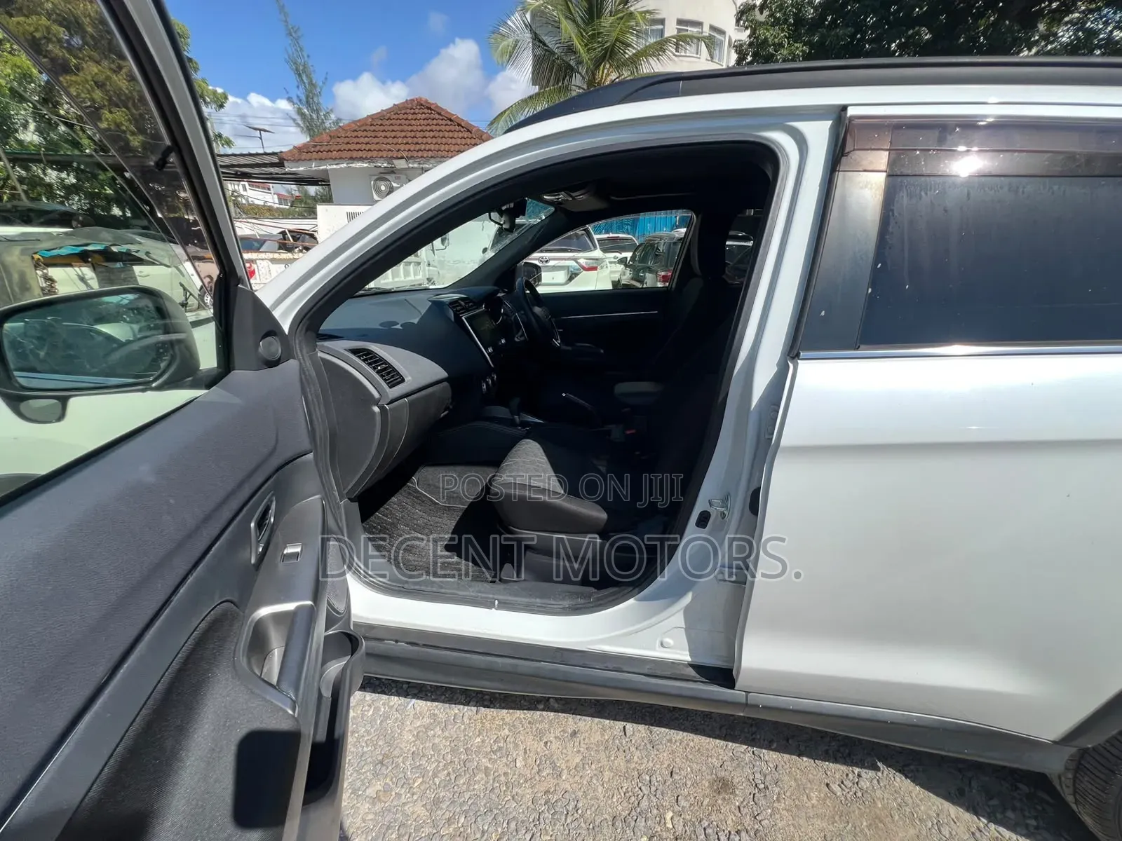 Mitsubishi RVR 2020 White