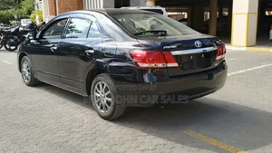 Toyota Premio 2019 Black