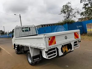 Toyota Dyna 2015 Pearl