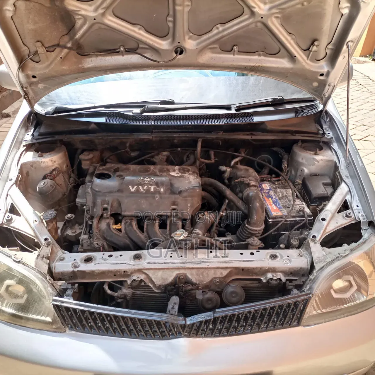 Toyota Platz 2000 Silver