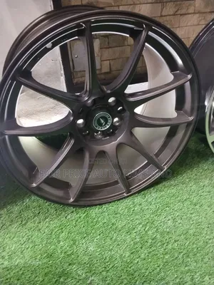 Size 17/10/114.3 Offset White Rims