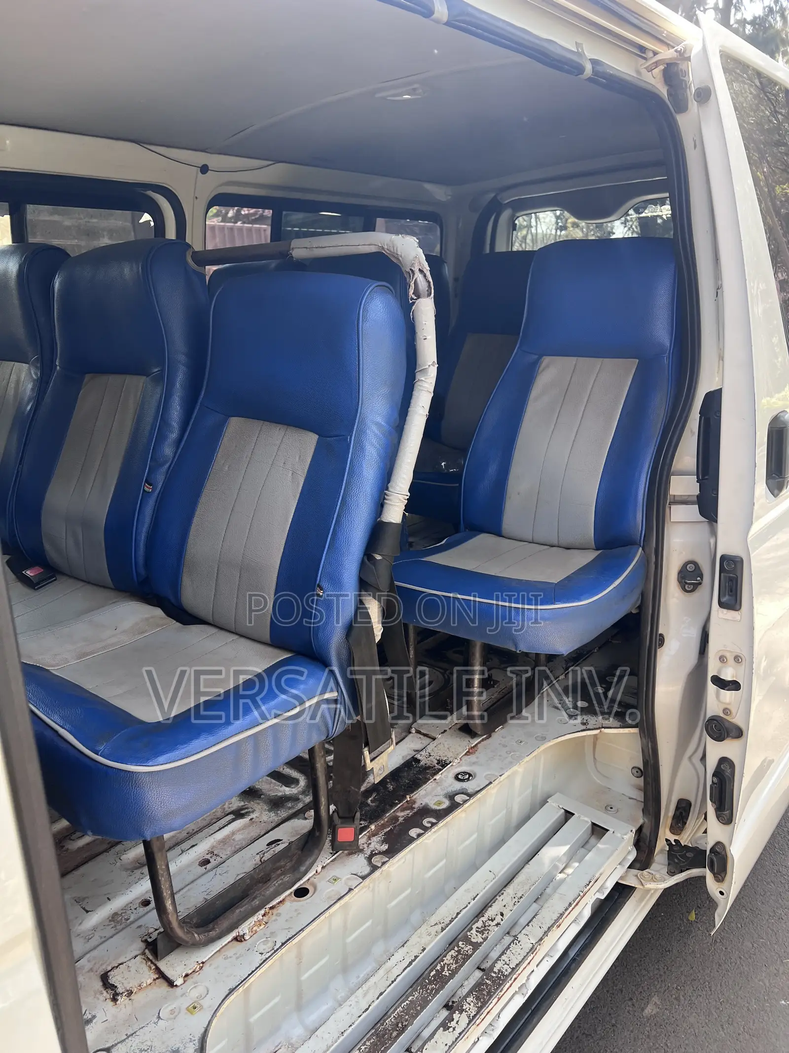 Toyota HiAce 2014 White