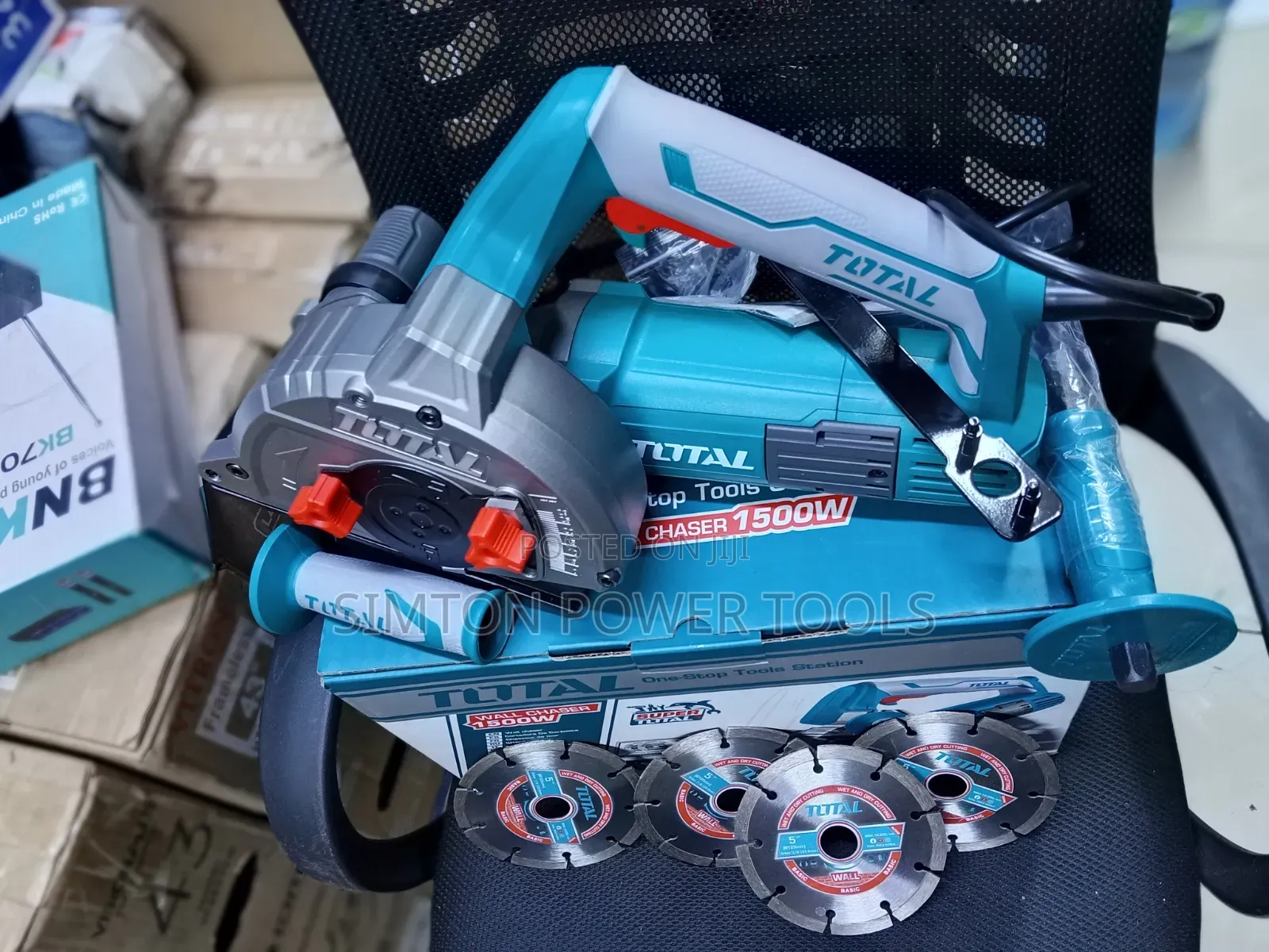 Total Wall Chaser 1500W