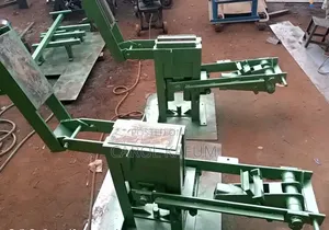 Interlocking Brick Machi