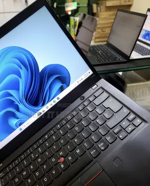 Laptop Lenovo ThinkPad T490s 16GB Intel Core i5 SSD 256GB