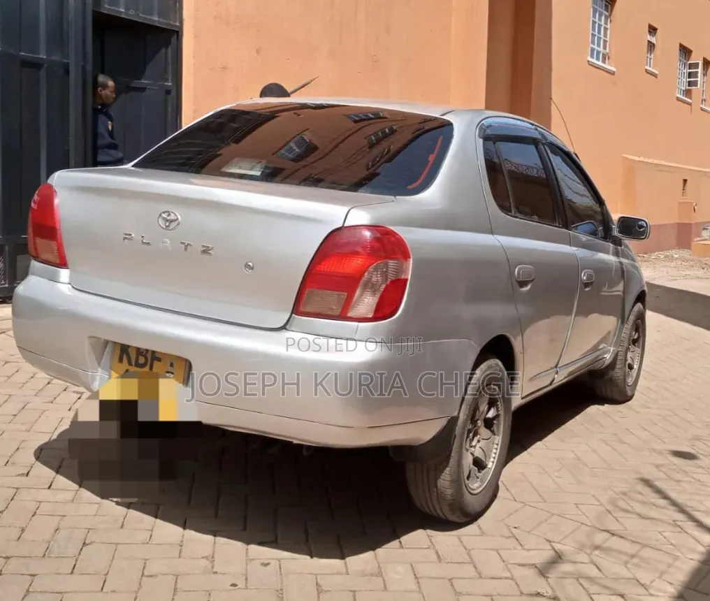 Toyota Platz 2003 Silver