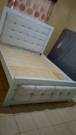 Monaco Cheaster Bed
