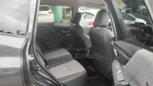 Subaru Forester 2019 Silver
