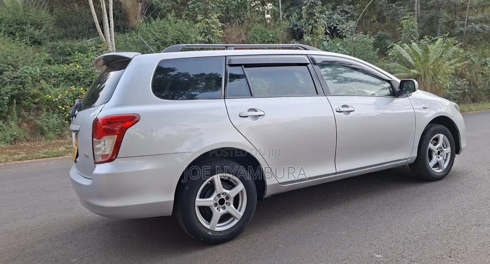 Toyota Corolla Fielder 2011 Silver