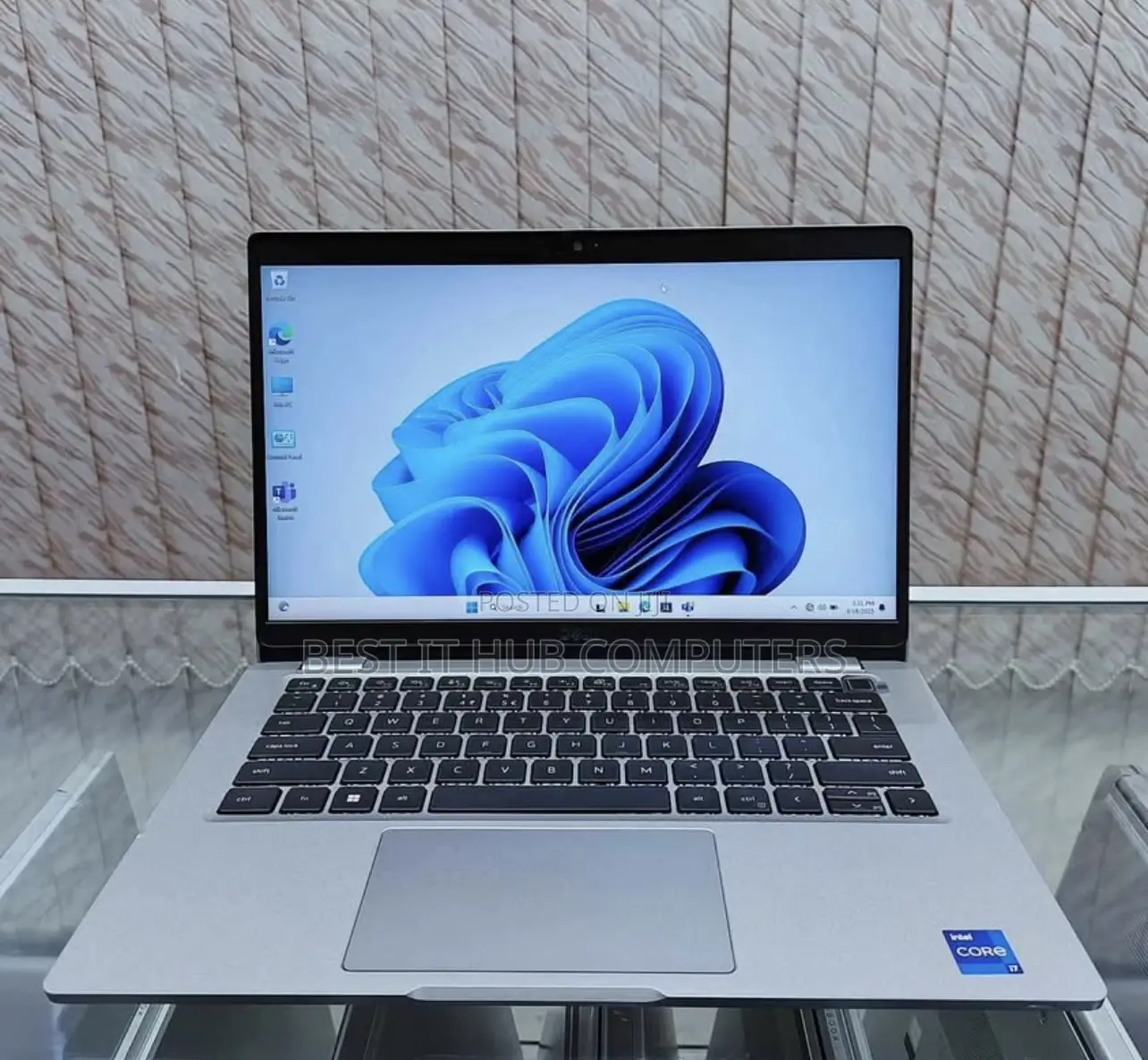 Laptop Dell Latitude 5320 16GB Intel Core i5 SSD 256GB