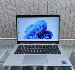 Laptop Dell Latitude 5320 16GB Intel Core i5 SSD 256GB