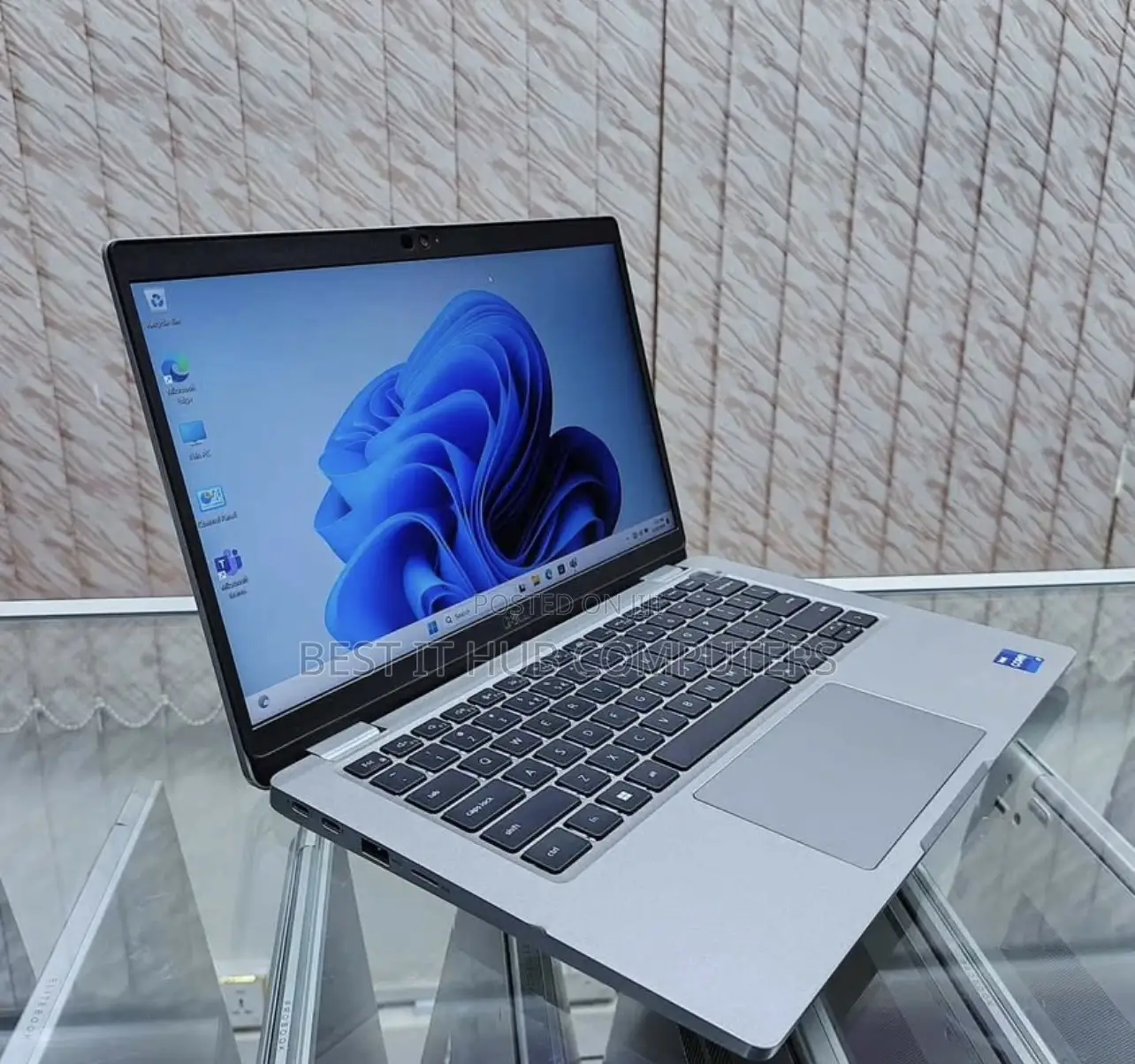 Laptop Dell Latitude 5320 16GB Intel Core i5 SSD 256GB